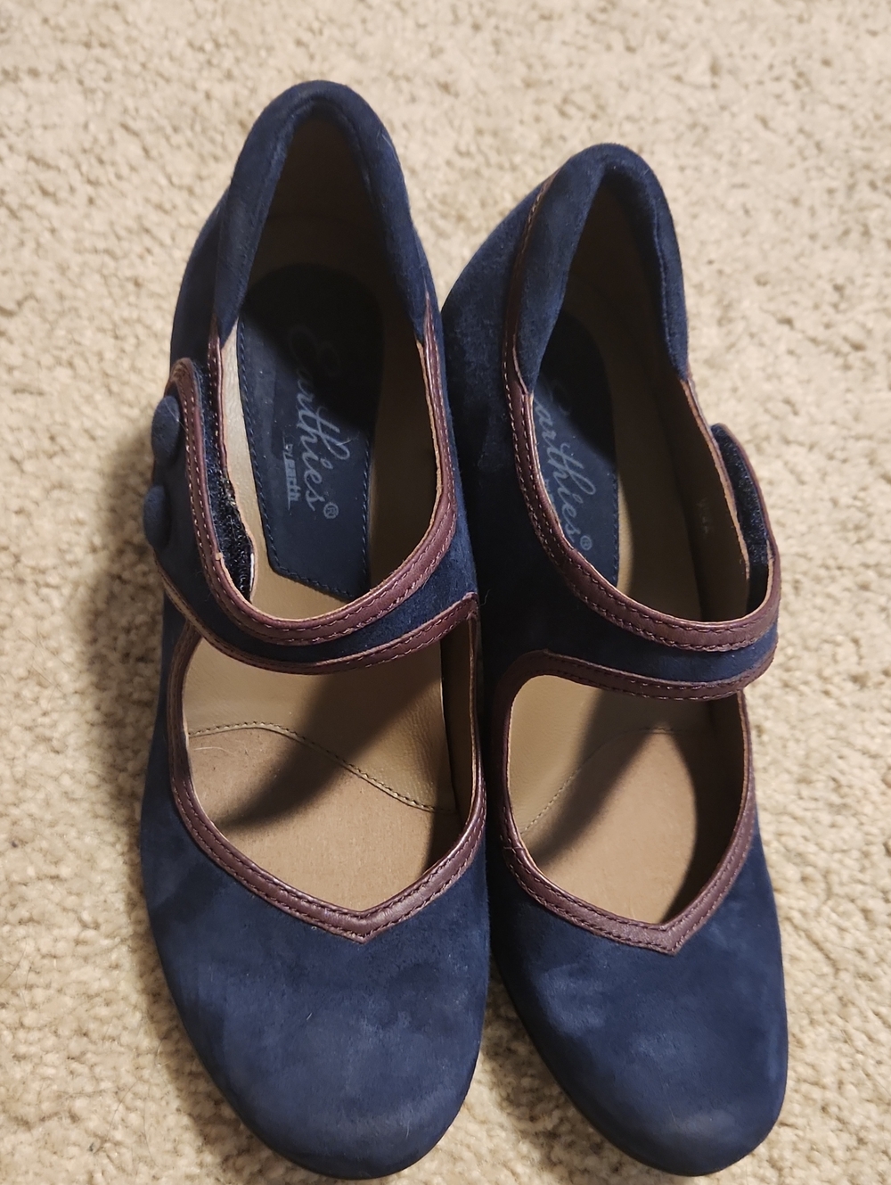 NWOB Earthies Lucca Navy Suede Mary Jane Pumps with Contrast Trim